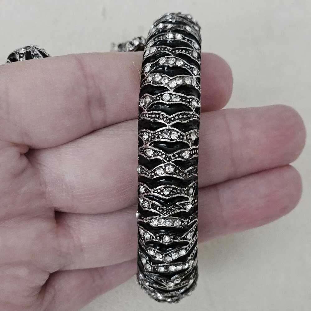 The Unbranded Brand silvertone rhodium